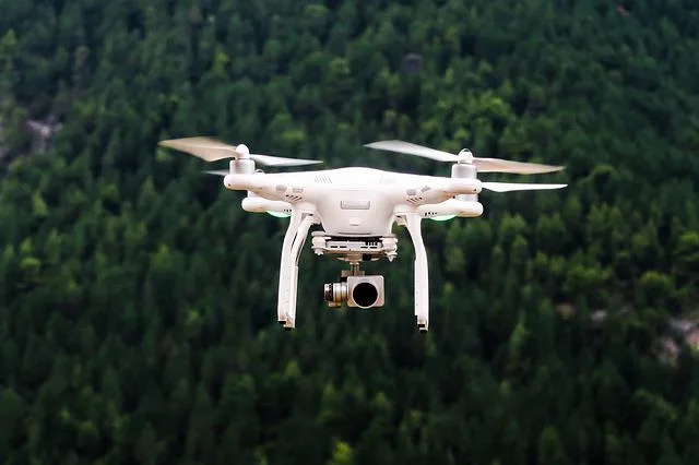 Paras drone kuvauskäyttöön on vakaa.